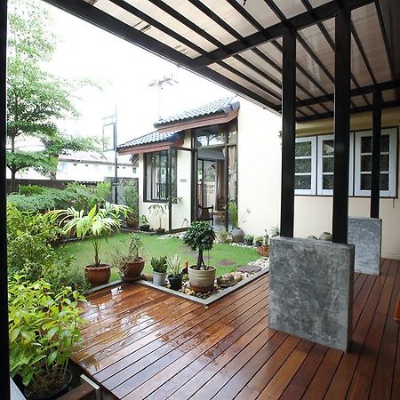 Mon Lodge & Yoga Donmueang Бангкок Екстер'єр фото